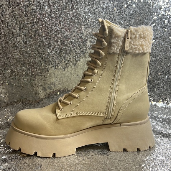 Women’s platform lace up boots - Picture 5 of 9